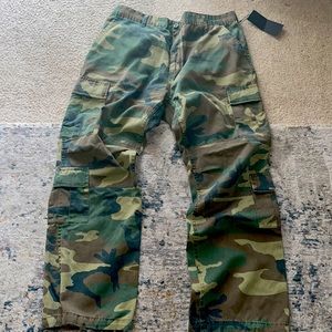 Local European Cargo pants L/XL
